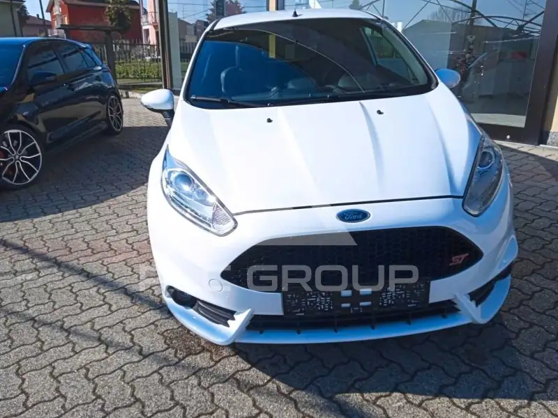 2016 Ford FIESTA