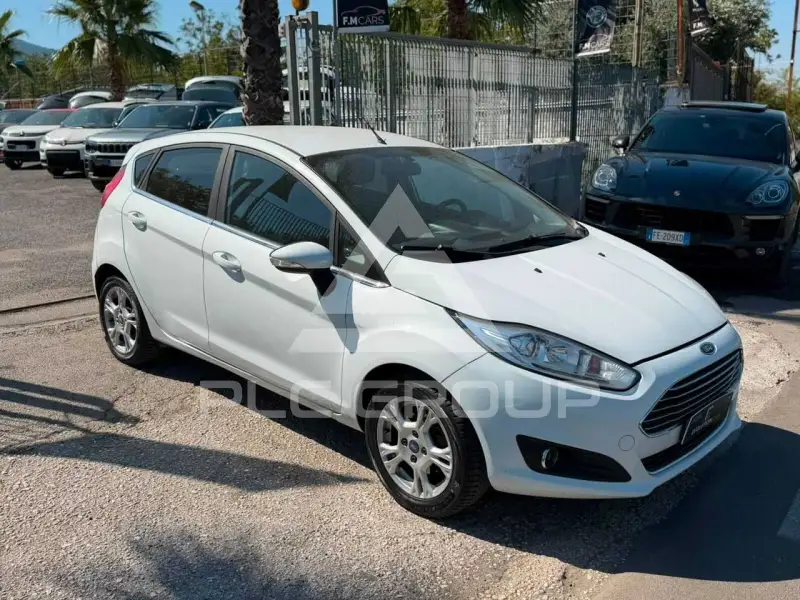 2016 Ford FIESTA