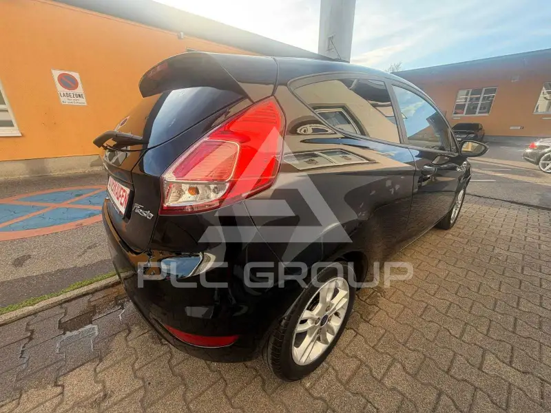 2016 Ford FIESTA