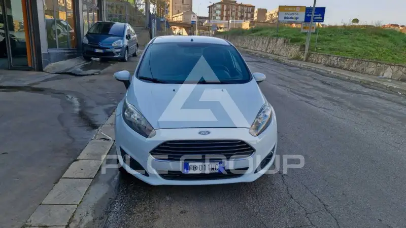 2016 Ford FIESTA