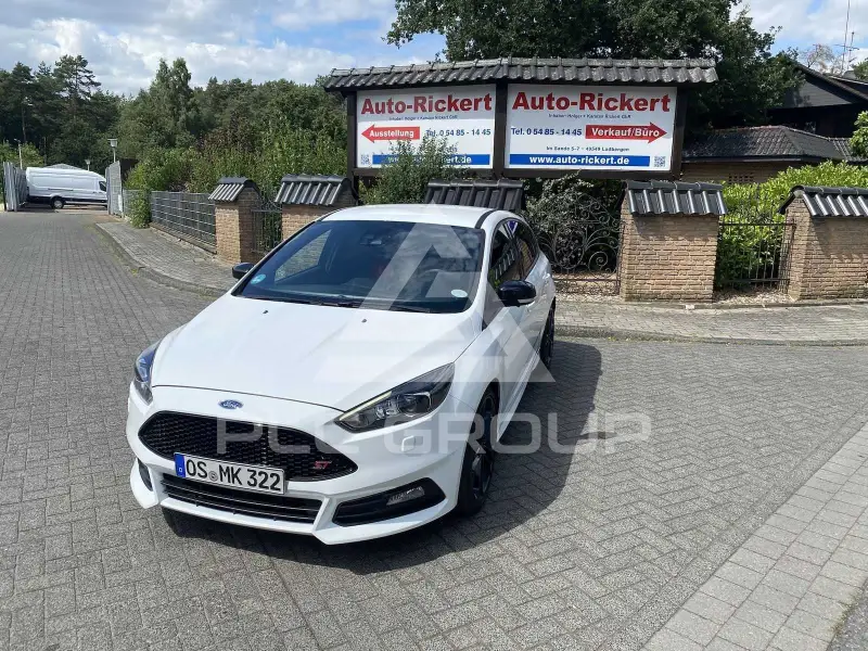 2016 Ford FOCUS
