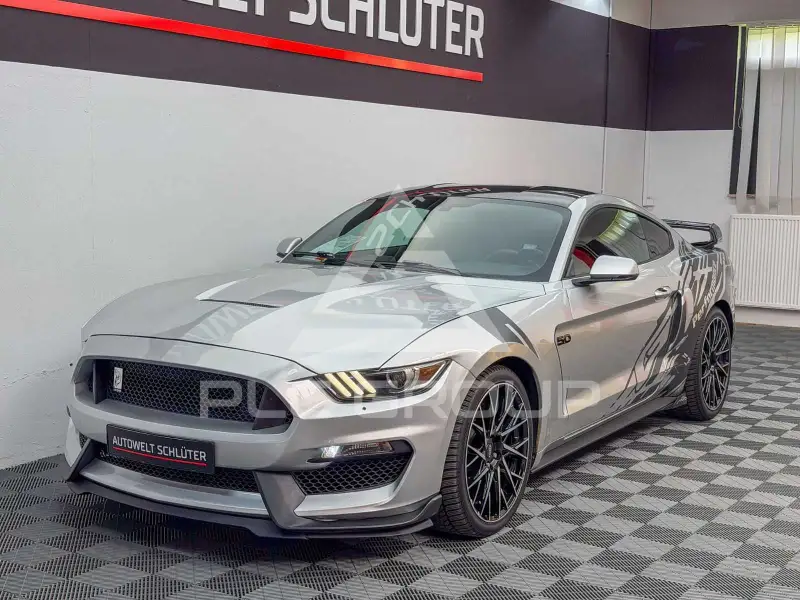 2016 Ford MUSTANG