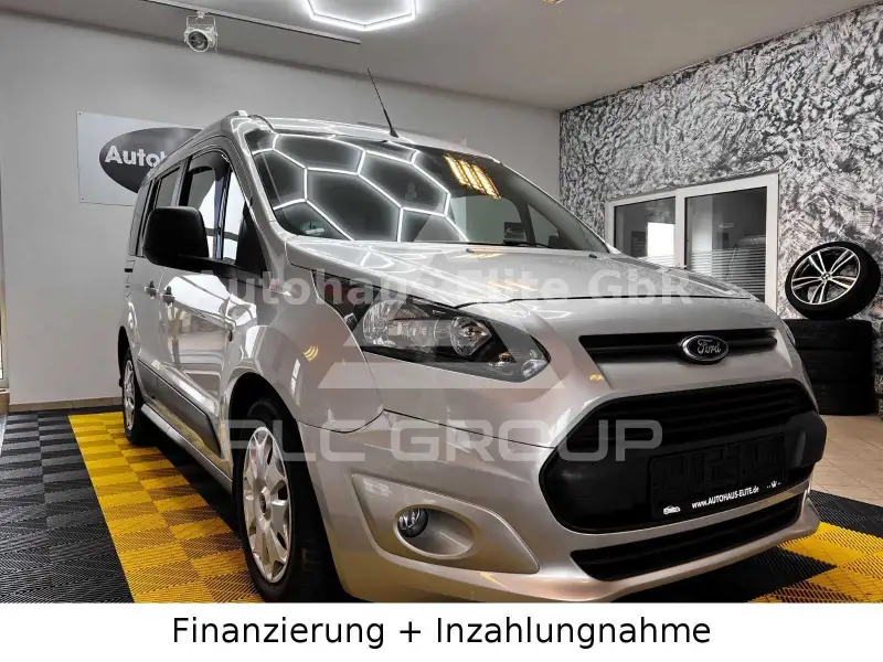 2016 Ford Tourneo