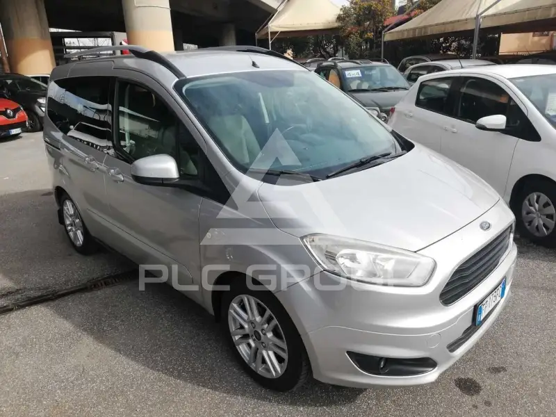 2016 Ford Tourneo
