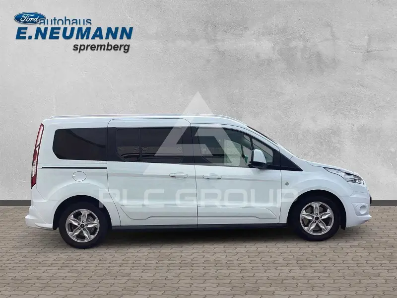2016 Ford Tourneo