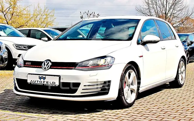 2016 Volkswagen GOLF