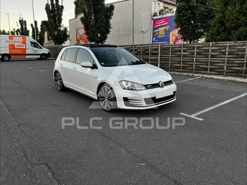 2016 Volkswagen GOLF