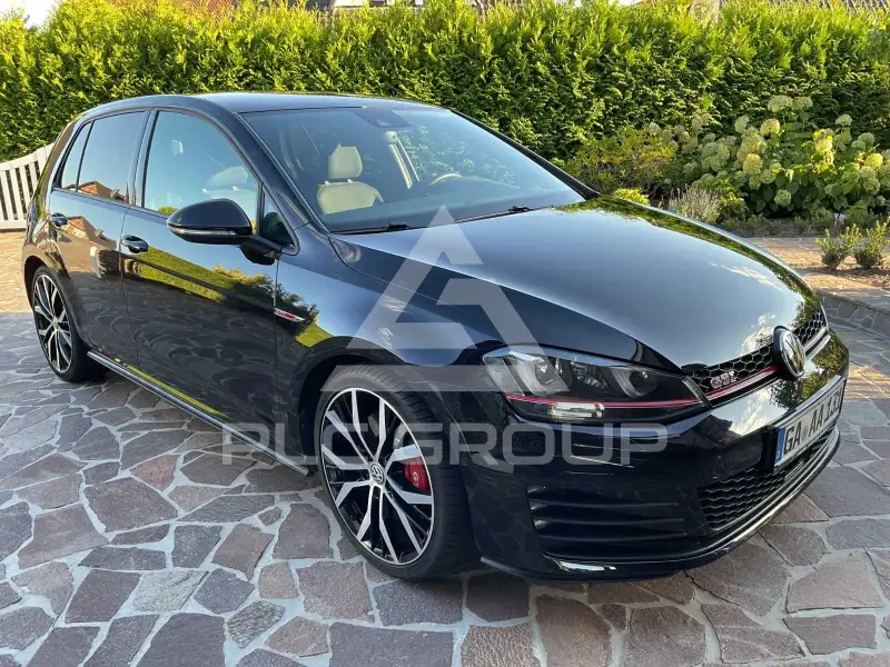 2016 Volkswagen GOLF
