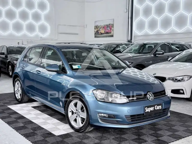 2016 Volkswagen GOLF