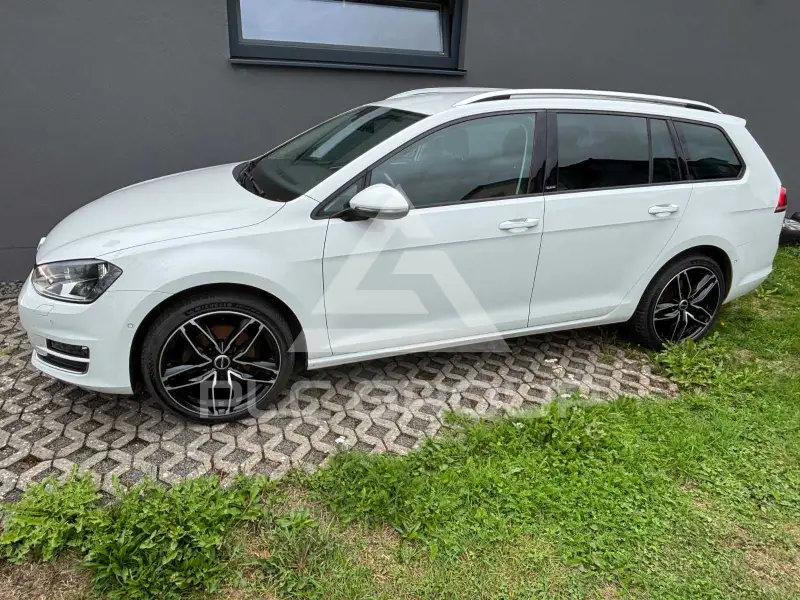 2016 Volkswagen GOLF