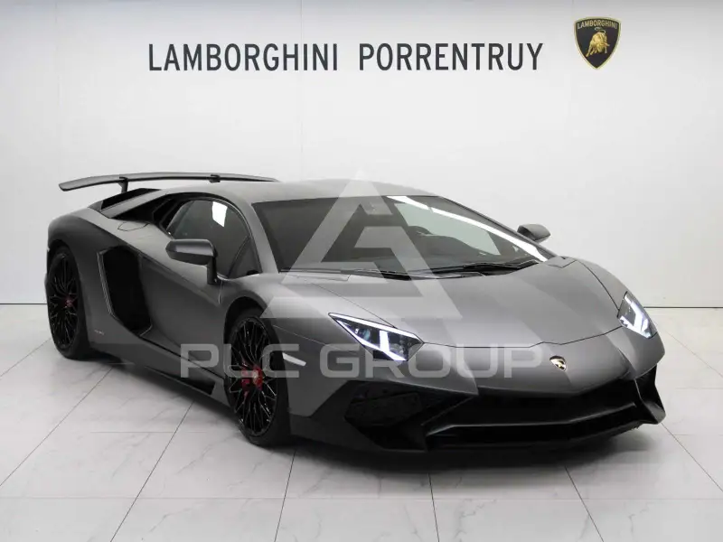 2016 Lamborghini Aventador