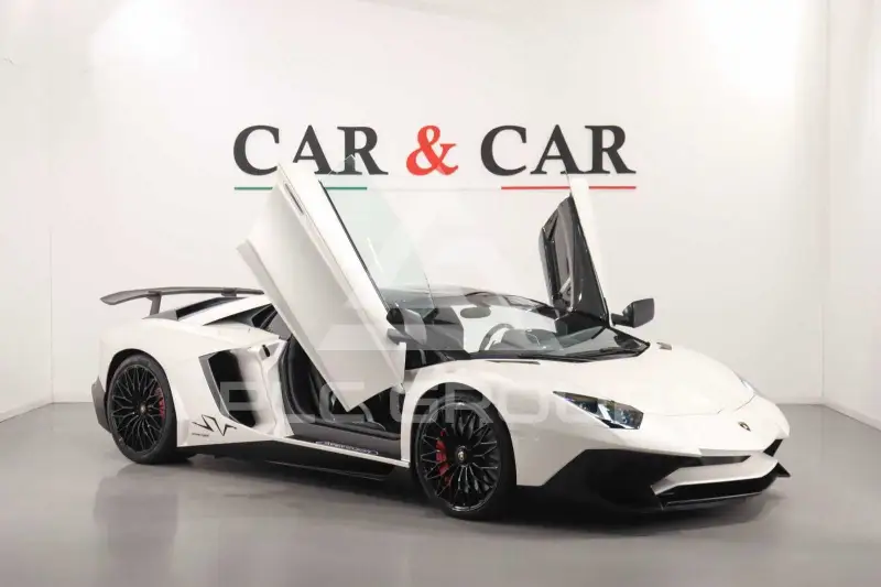 2016 Lamborghini Aventador