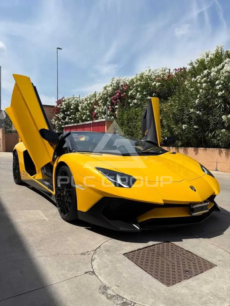 2016 Lamborghini Aventador
