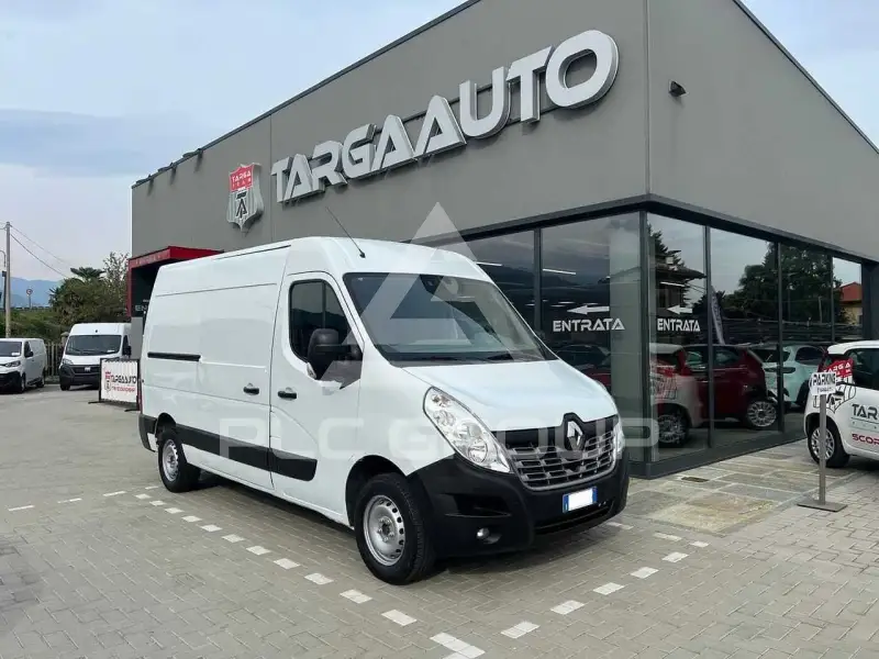 2016 Renault Master