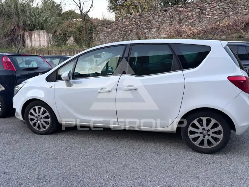 2016 Opel MERIVA