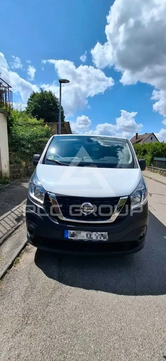 2017 Nissan NV 300