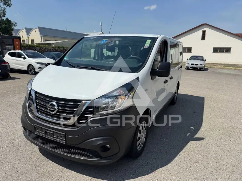 2017 Nissan NV 300