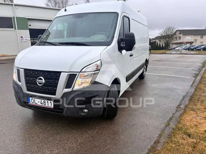 2017 Nissan NV 400