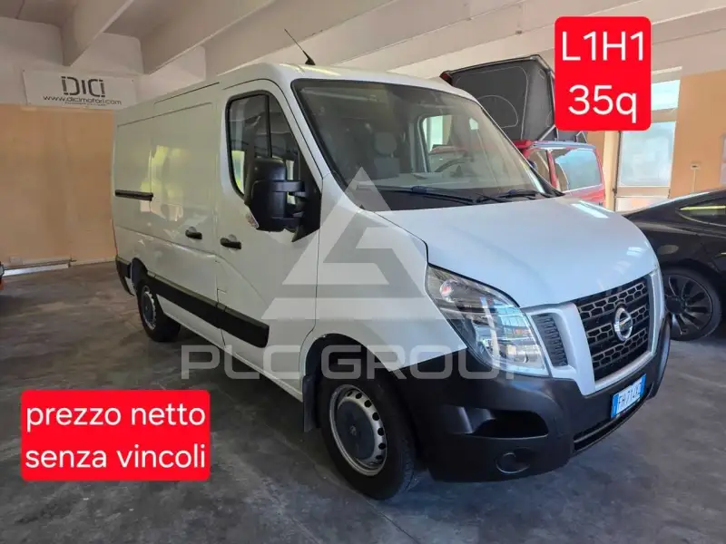 2017 Nissan NV 400