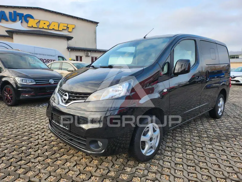 2017 Nissan NV 200