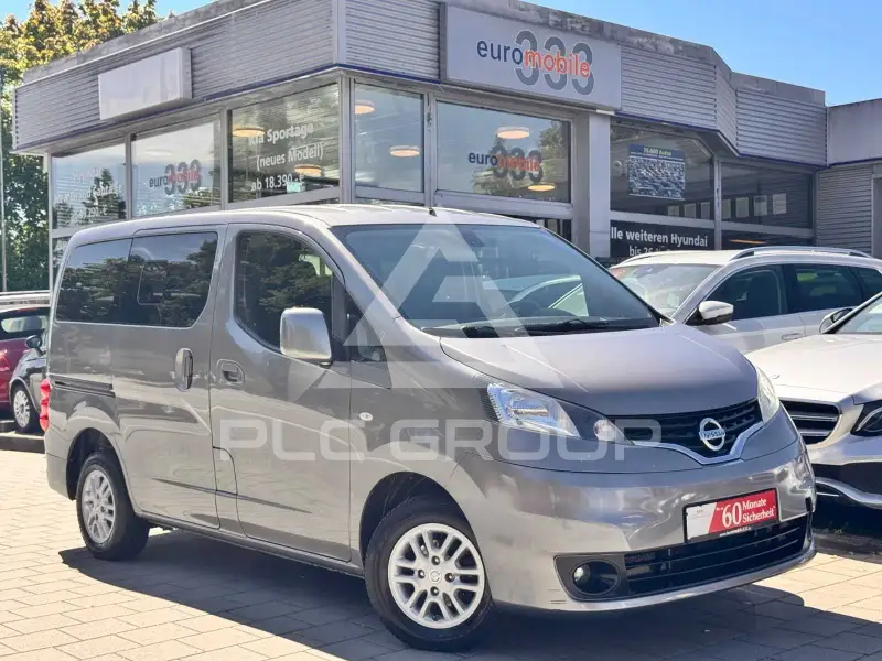 2017 Nissan NV 200