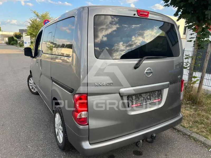 2017 Nissan NV 200