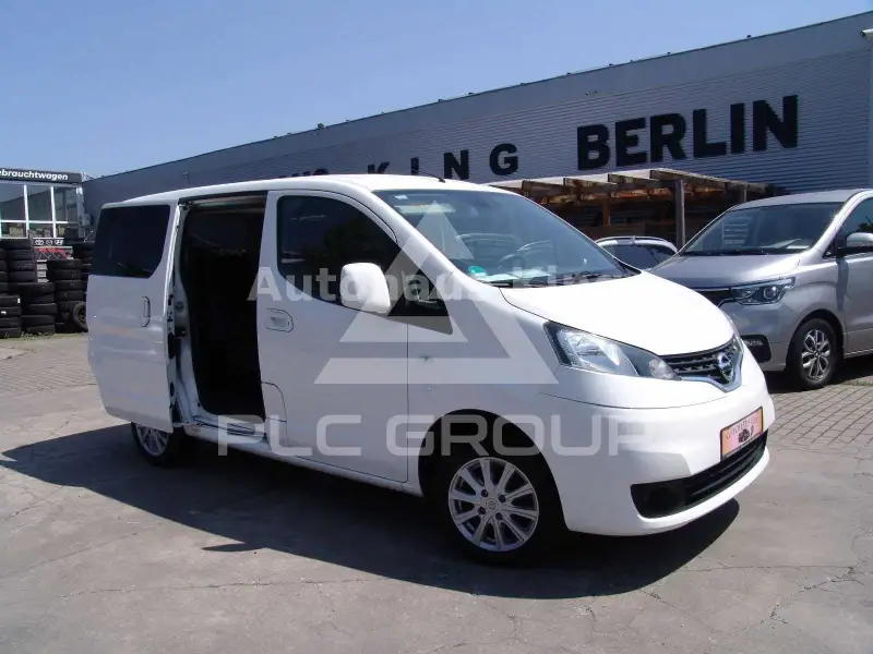 2017 Nissan NV 200