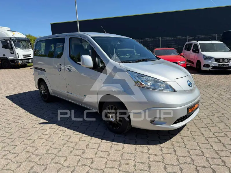 2017 Nissan NV 200