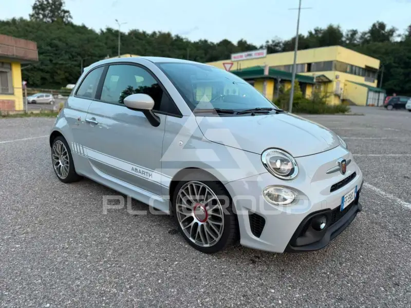 2017 Abarth 595