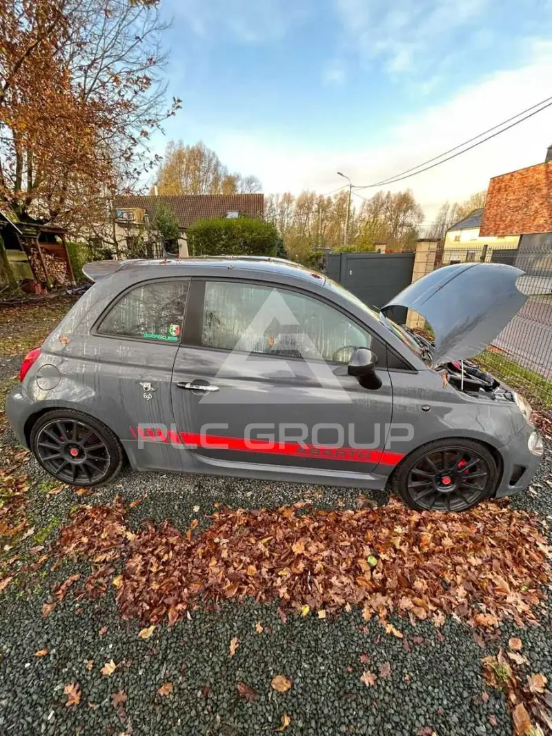 2017 Abarth 695