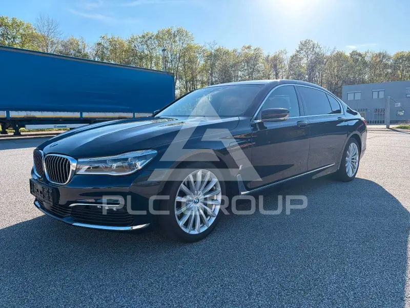 2017 BMW 740