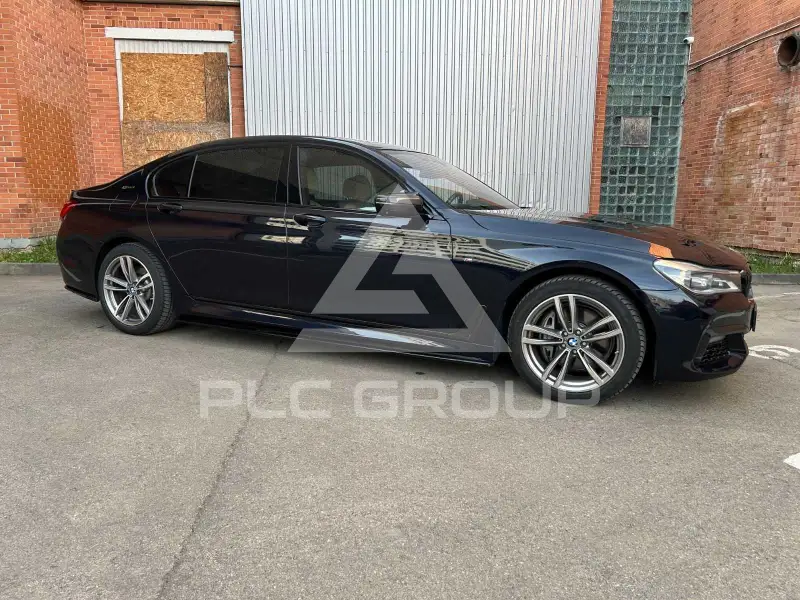 2017 BMW 740
