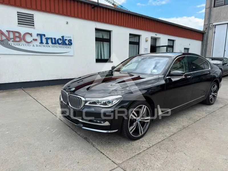 2017 BMW 750