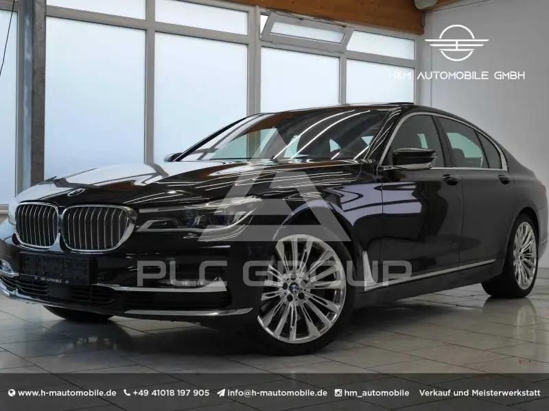 2017 BMW 750