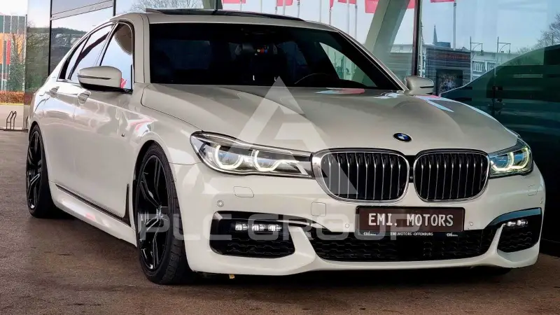 2017 BMW 750
