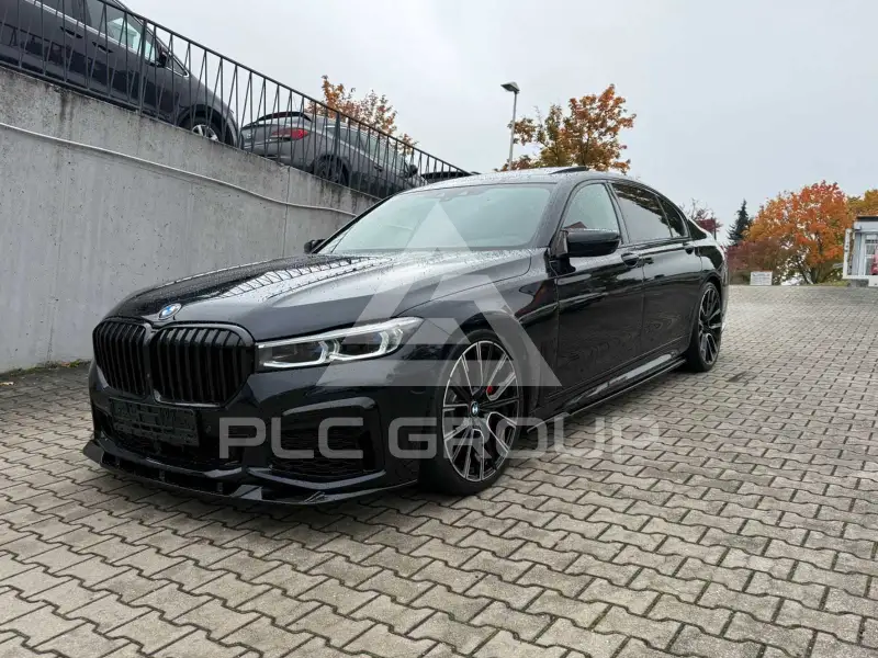 2017 BMW 750