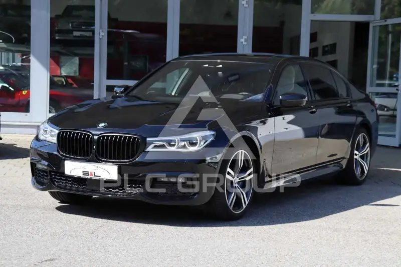 2017 BMW 750