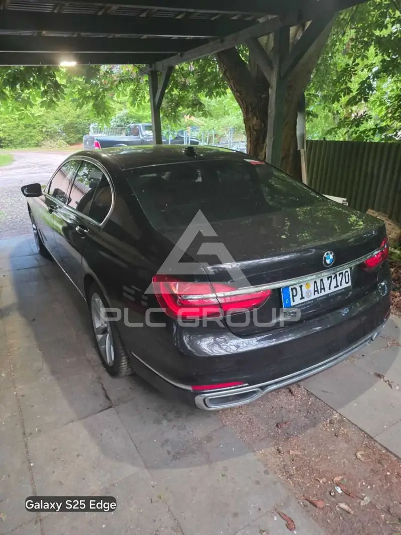 2017 BMW 750