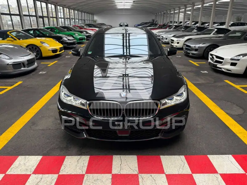 2017 BMW 750