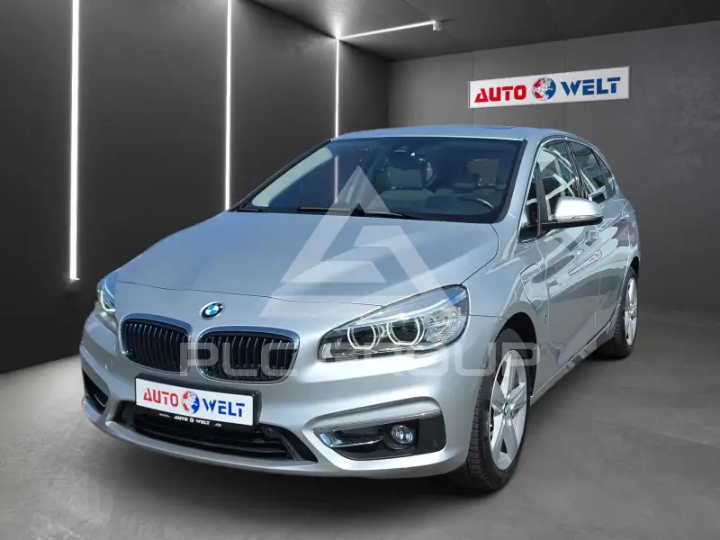 2017 BMW 225