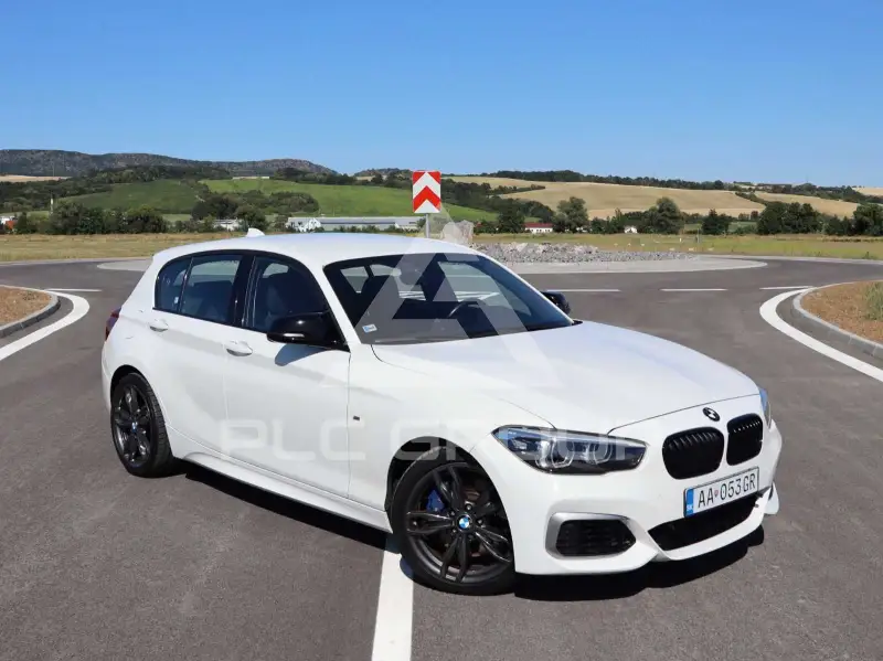 2017 BMW 140M