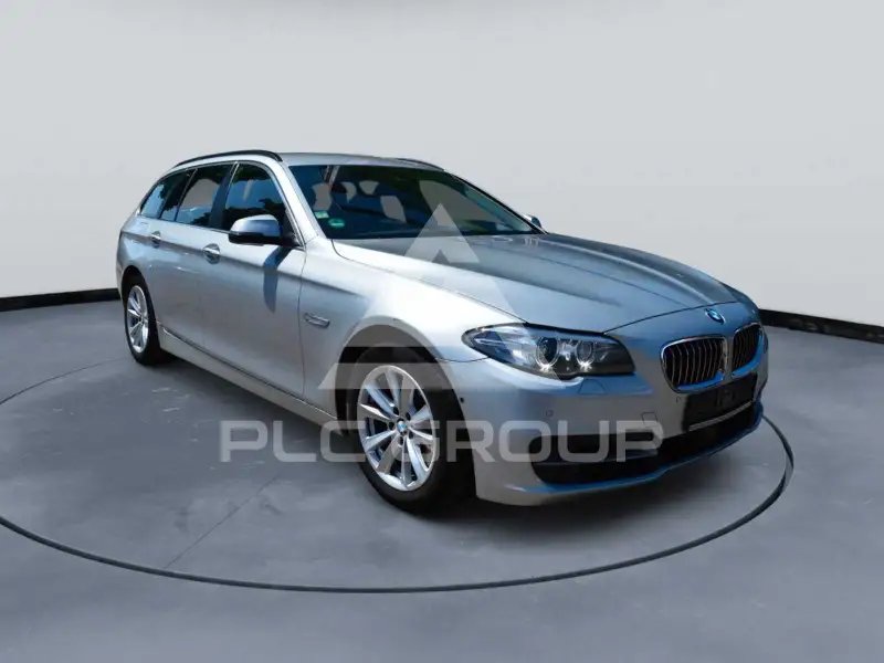 2017 BMW 525