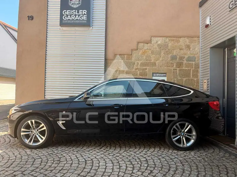 2017 BMW 320