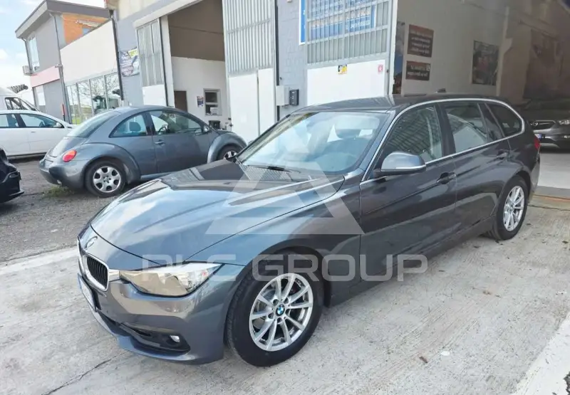 2017 BMW 320