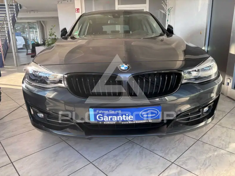 2017 BMW 320
