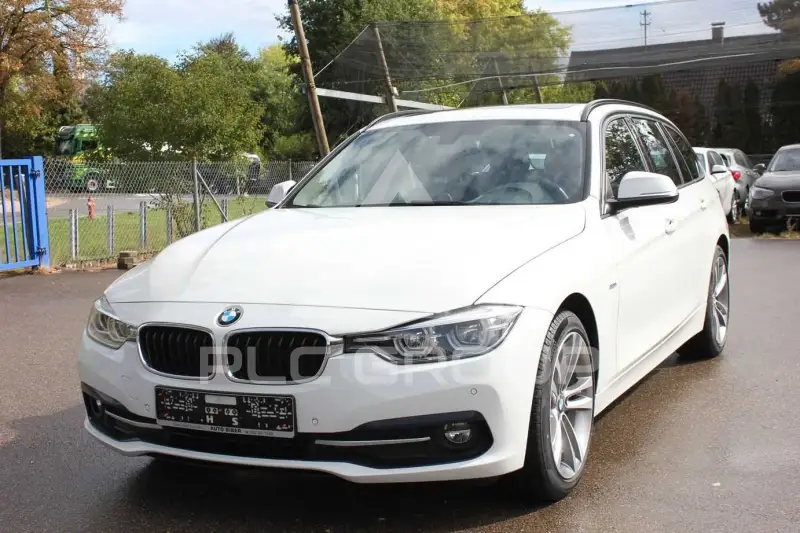 2017 BMW 320