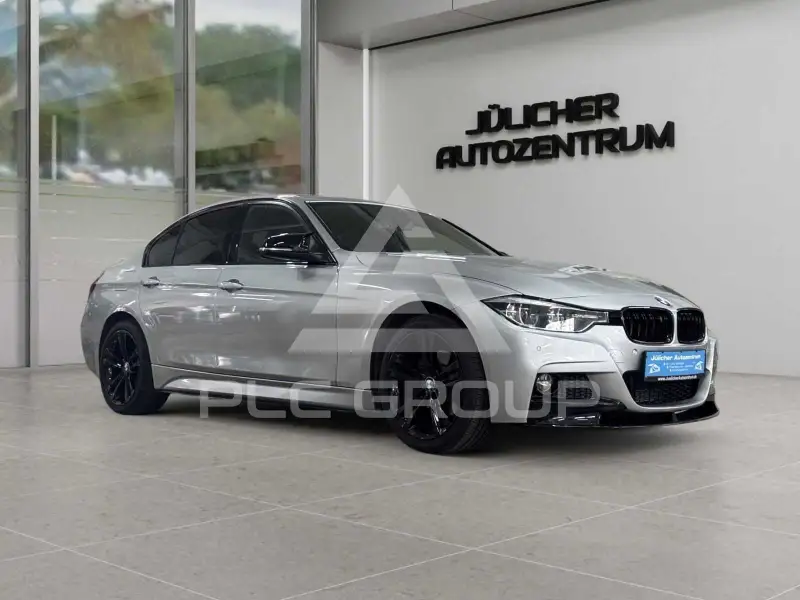 2017 BMW 330