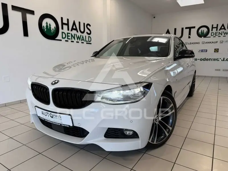 2017 BMW 330