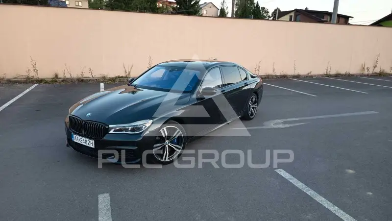 2017 BMW M7