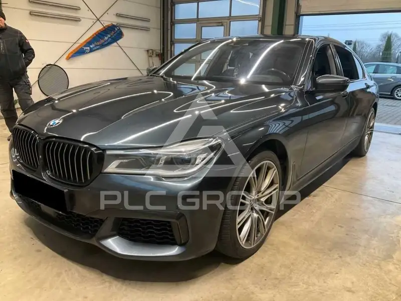 2017 BMW M7